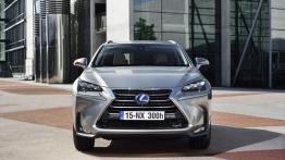 Lexus NX 300h (2014) - widok z przodu