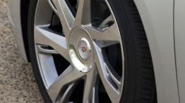 Cadillac ELR - opona