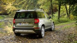Skoda Yeti Facelifting (2014) - widok z tyłu