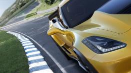 Chevrolet Corvette C7 Z06 (2015) - prawy przedni reflektor - włączony