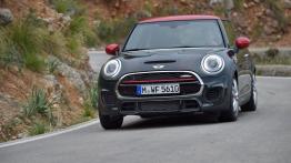 Mini John Cooper Works 2015 - widok z przodu