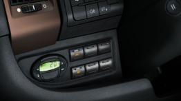 Fiat Ducato III Facelifting Furgon (2014) - panel sterowania pod kierownicą