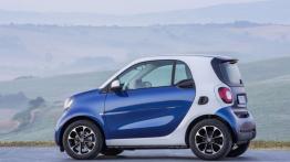 Smart fortwo III (2015) - lewy bok