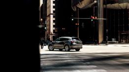 Mazda CX-8, czyli „kompaktowa” CX-9