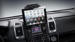 Fiat Ducato III Facelifting Furgon (2014) - konsola środkowa