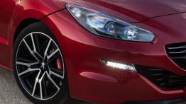 Peugeot RCZ R (2013) - światła do jazdy dziennej - włączone