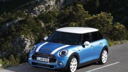 Mini Cooper S 2014 - wersja 5-drzwiowa - widok z góry