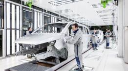 Mercedes klasy V (2014) - taśma produkcyjna
