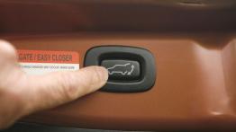 Mitsubishi Outlander III - bagażnik - inne ujęcie