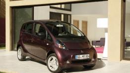 Mitsubishi I-MiEV - widok z przodu
