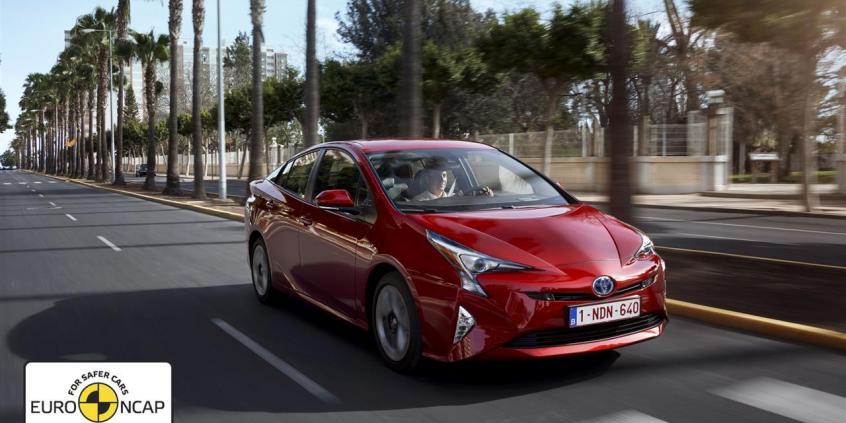 Sprzedaż hybryd Toyoty w Polsce przekroczyła 30 000 aut