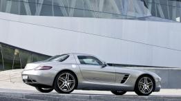 Mercedes SLS AMG - prawy bok