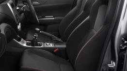 Subaru Impreza WRX STI Spec C - widok ogólny wnętrza z przodu