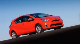 Toyota Prius C - widok z przodu