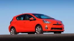 Toyota Prius C - widok z przodu