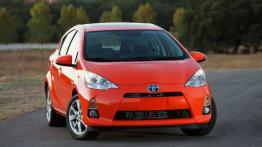 Toyota Prius C - widok z przodu