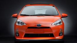 Toyota Prius C - widok z przodu