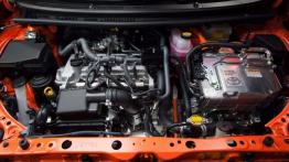 Toyota Prius C - silnik