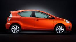 Toyota Prius C - prawy bok