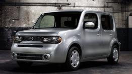 Nissan Cube - widok z przodu