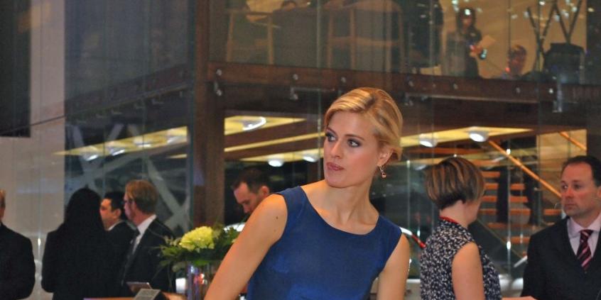 Geneva Motor Show 2012 na żywo - hostessy cz. 1