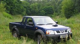 Nissan Pickup King Cab - widok z przodu