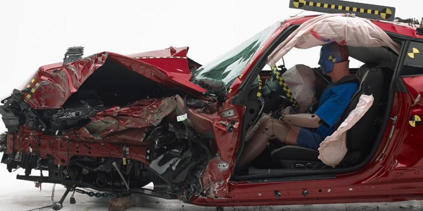 Jak bezpieczne są współczesne muscle cars?