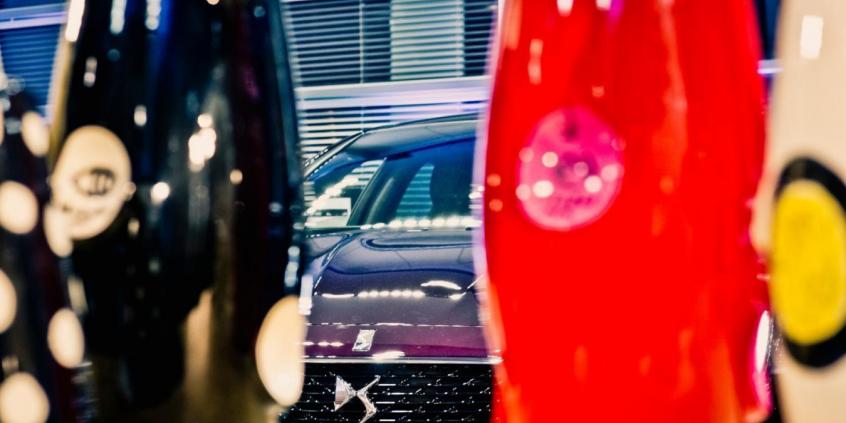 AutoOko. Formy ceramiczne - otwarcie wystawy w salonie marki DS