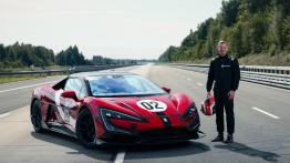 Yangwang U9 Xtreme najszybszym seryjnie produkowanym samochodem na świecie. Osiągnął 496,22 km/h