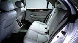 Jaguar XJ L - tylna kanapa