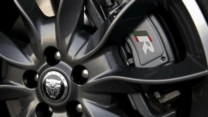 Jaguar XF Black Pack