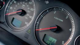 Volvo S60 R - deska rozdzielcza