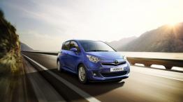 Toyota Verso S - widok z przodu