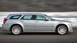 Chrysler 300C Touring SRT8 - prawy bok