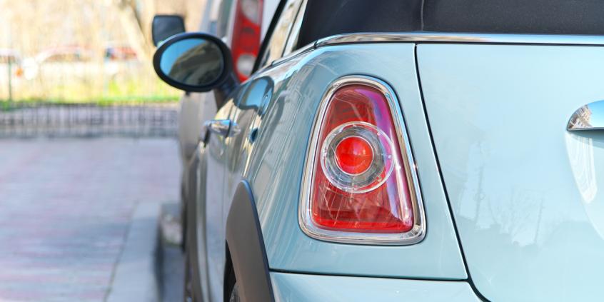 Nowe MINI Cooper może wrócić do korzeni. BMW rozważa napęd na tył
