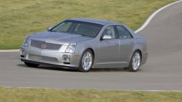 Cadillac STS-V - widok z przodu