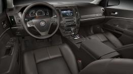 Cadillac STS-V - pełny panel przedni