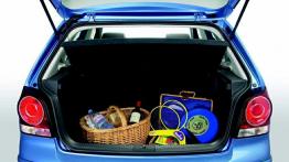 Volkswagen Polo V - tył - bagażnik otwarty