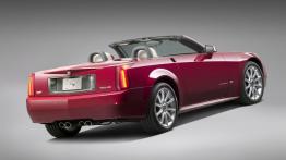 Cadillac XLR-V - widok z tyłu