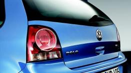 Volkswagen Polo V - lewy tylny reflektor - wyłączony