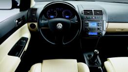 Volkswagen Polo V - kokpit