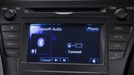 Toyota Prius V - radio/cd/panel lcd