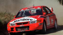 Mitsubishi Lancer EVO VI WRC - widok z przodu