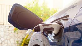 Ceny ładowania elektryków w Polsce. Jak nie zapłacić 210 zł zamiast 42 zł?