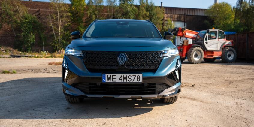 Test: Renault Espace E-Tech full hybrid esprit Alpine to zwykły, choć dobry rodzinny SUV. Jest jednak nadzieja