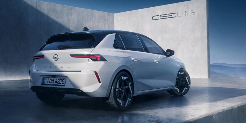 Opel Astra GSE Line debiutuje w Paryżu. To zapowiedź wersji z mocą 280 KM