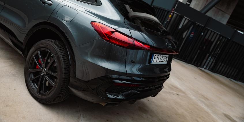 Audi Q5 Sportback e-hybrid quattro 270 kW S Tronic to rozsądna alternatywa dla SQ5. Ale czy na pewno?