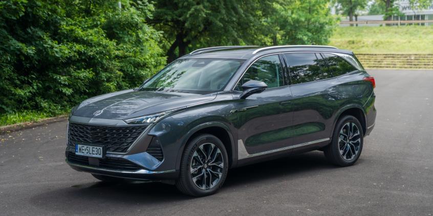 Test: MG S9 PHEV Exclusive to realna alternatywa dla minivana. Ma swoje wady, ale też potrafi się obronić