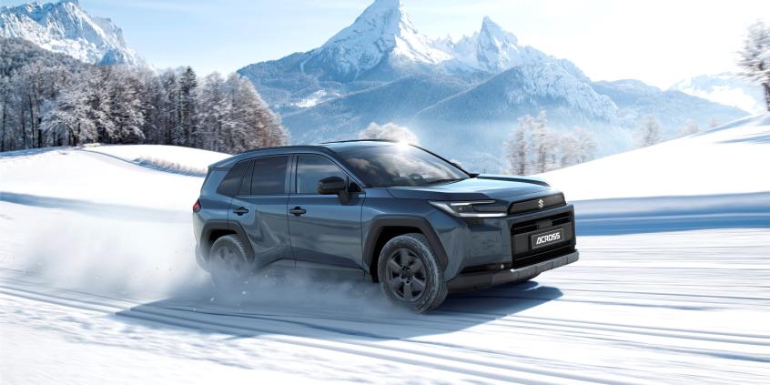 Ten SUV Suzuki zaskoczy niejednego kierowcę. Nowy Across to prawdziwa cyfrowa rewolucja