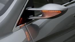 Mercedes F800 - lewe lusterko zewnętrzne, przód